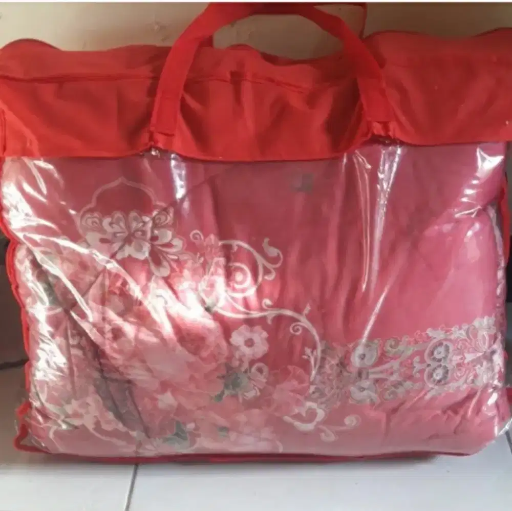 Bedcover Set Sarung Bantal Guling