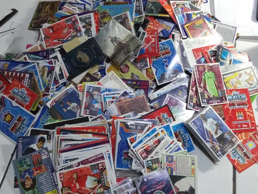 Aneka Koleksi Kartu +- 1.000 pcs