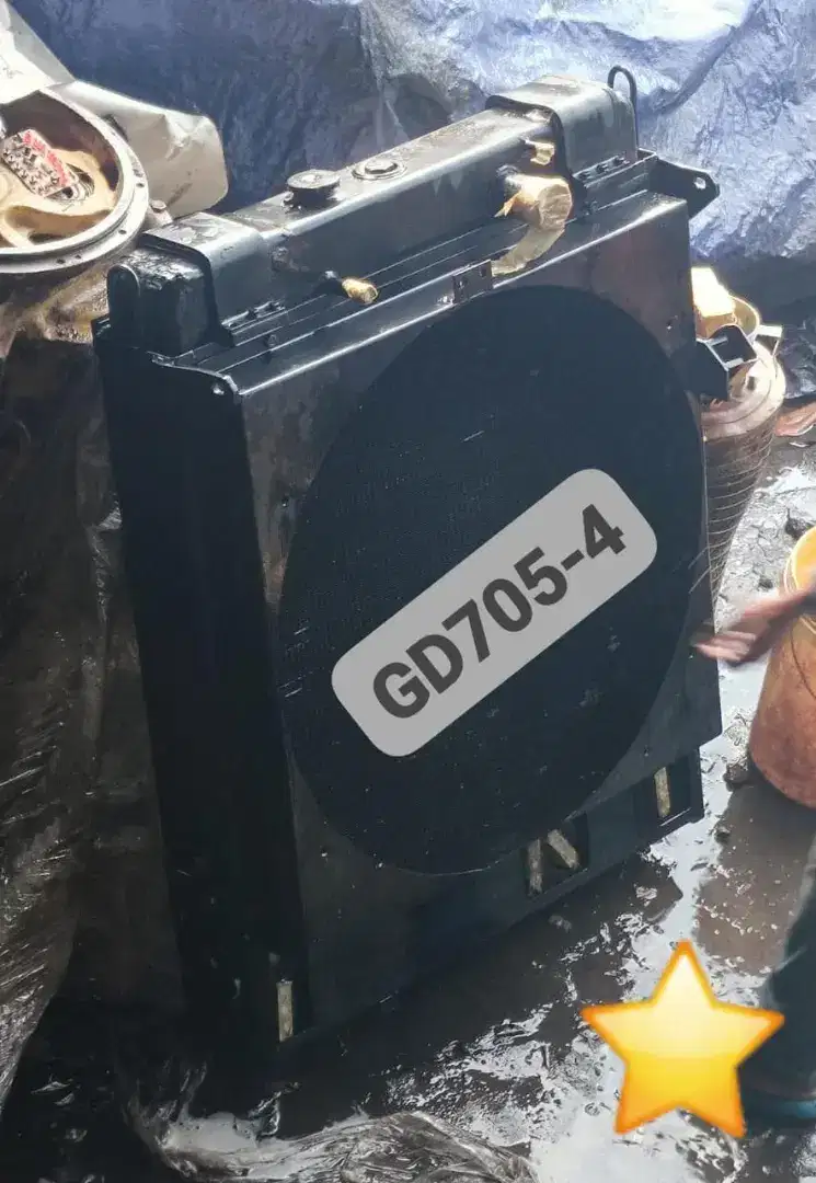 Radiator Komatsu GD705-4 assy ex UT