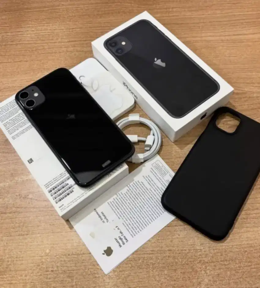 11 64GB Black BH 93 Inter All Operator Like New .Bisa Dicicil No DP
