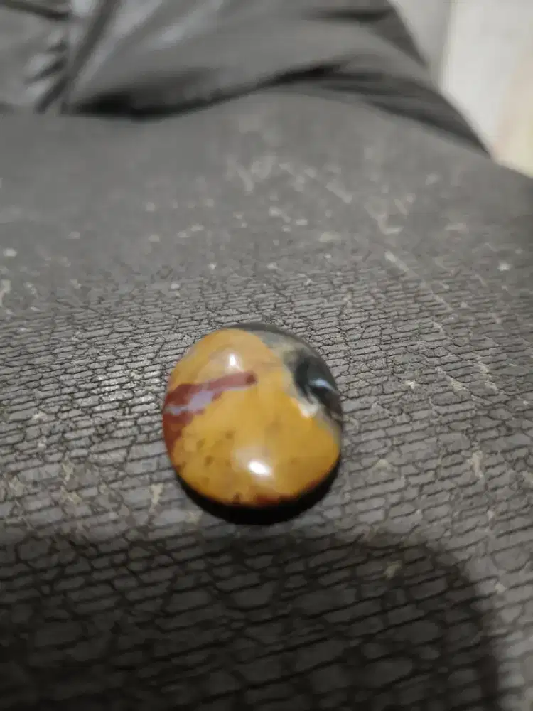 Batu panca warna antik