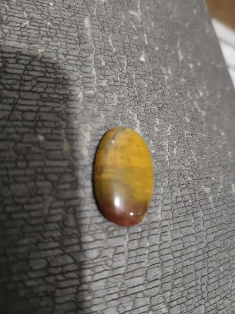 Batu akik paca warna