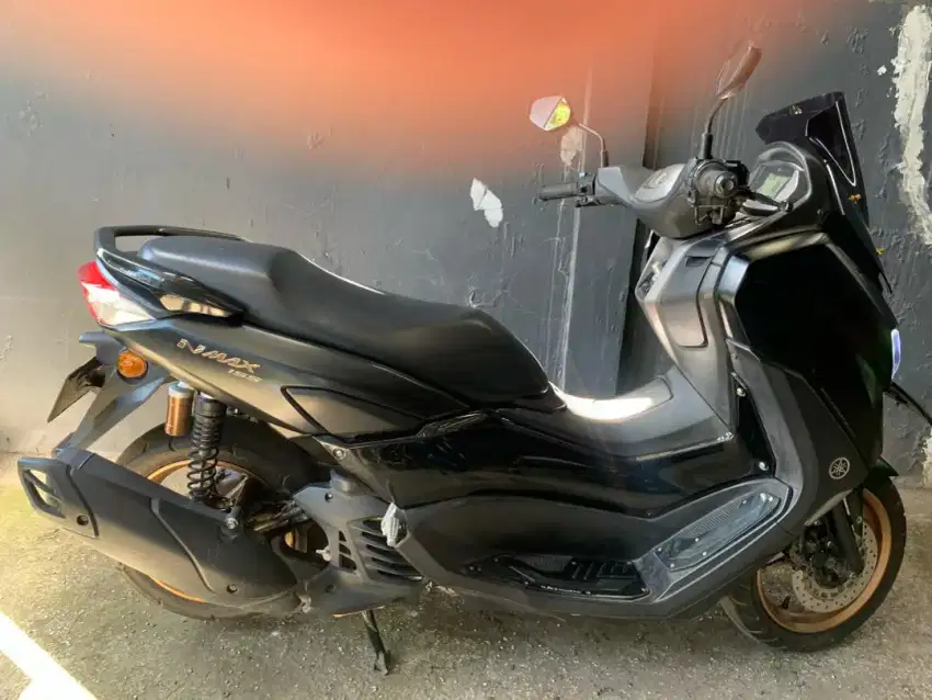 Jual Nmax 155cc tahun 2021 type tertinggi remote
