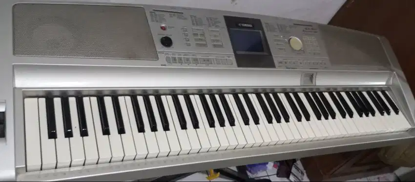 Murah Yamaha DGX 305 Portable Grand turun harga