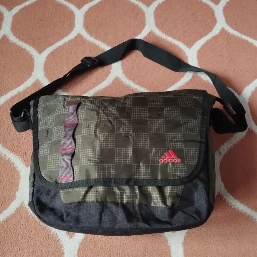 Tas Selempang Slingbag Adida5