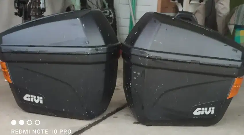 Box kiri kanan dengan sein