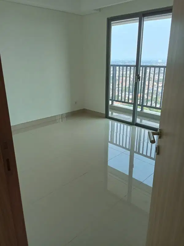 1 BR Apartemen with City View at Embarcadero Bintaro