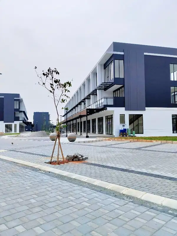 Ruko Hampton 2 facade Tipe Alfresco 2 Muka Gading Serpong