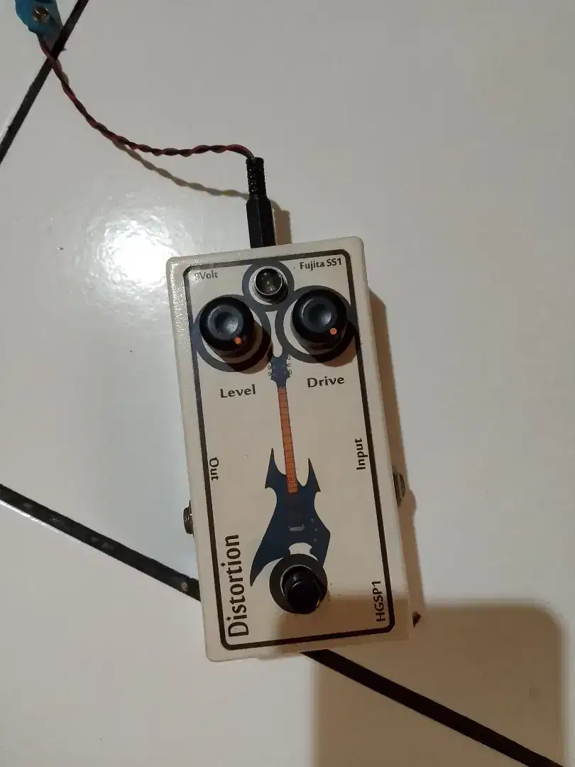 Efek gitar listrik DISTORSI Second