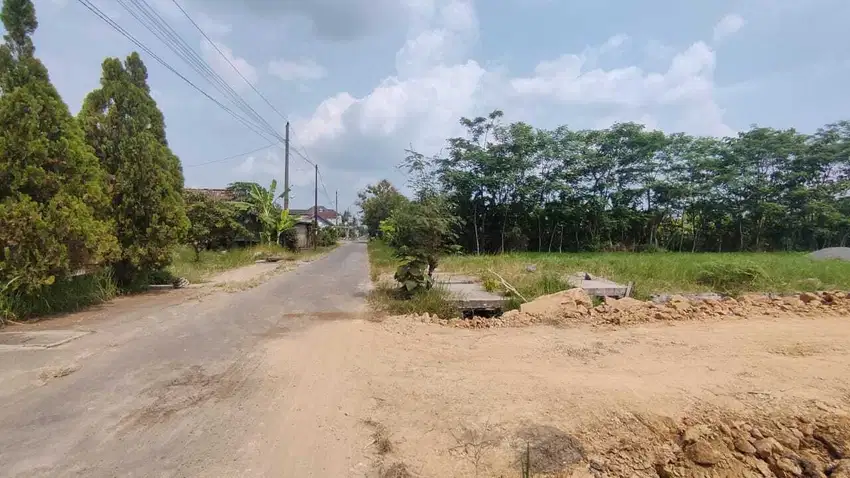 Tanah Godean Dekat Koramil Godean; Sidokarto