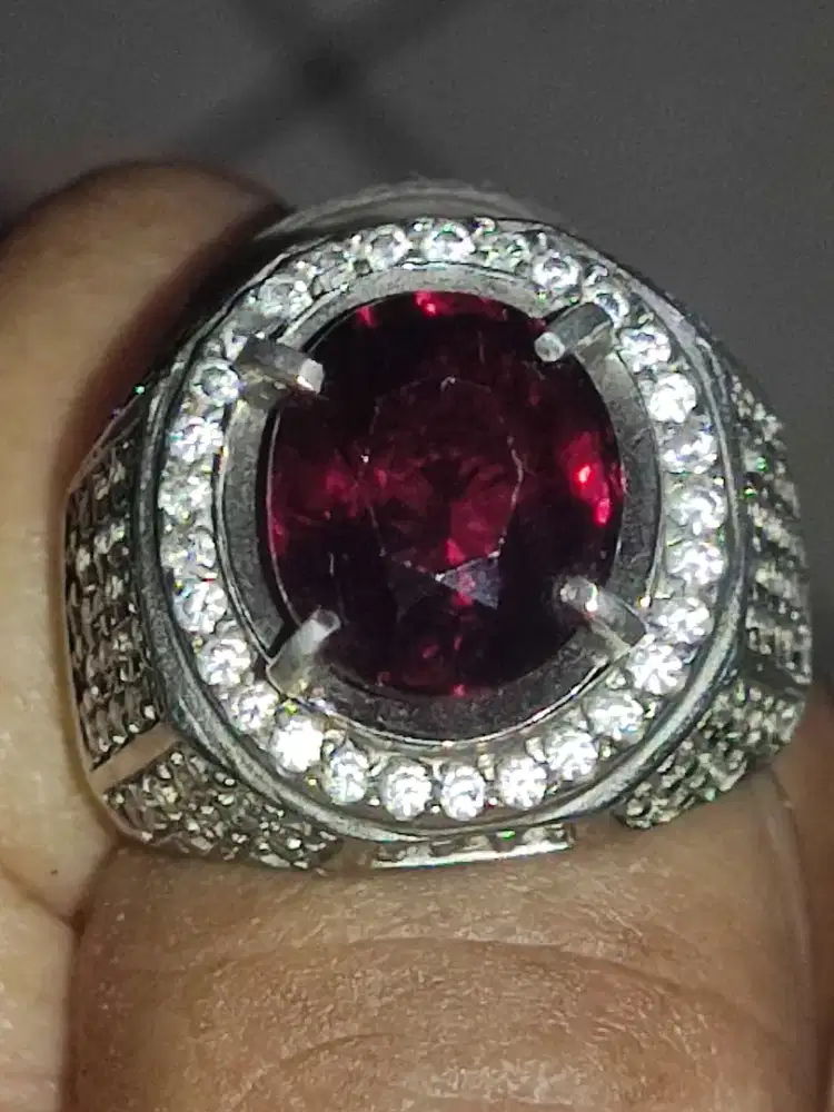 Natural Rhodolite Garnet (Pyrope-Almandite) Sri Lanka Ring Perak