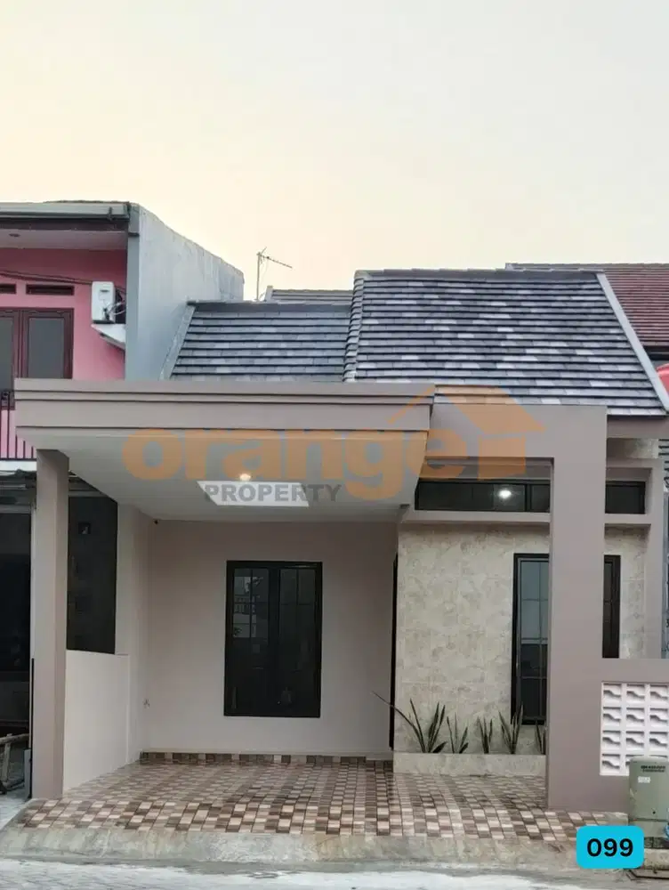 Di Jual Rumah Sudah Renovasi Bebas Banjir di  Perumahan The Address