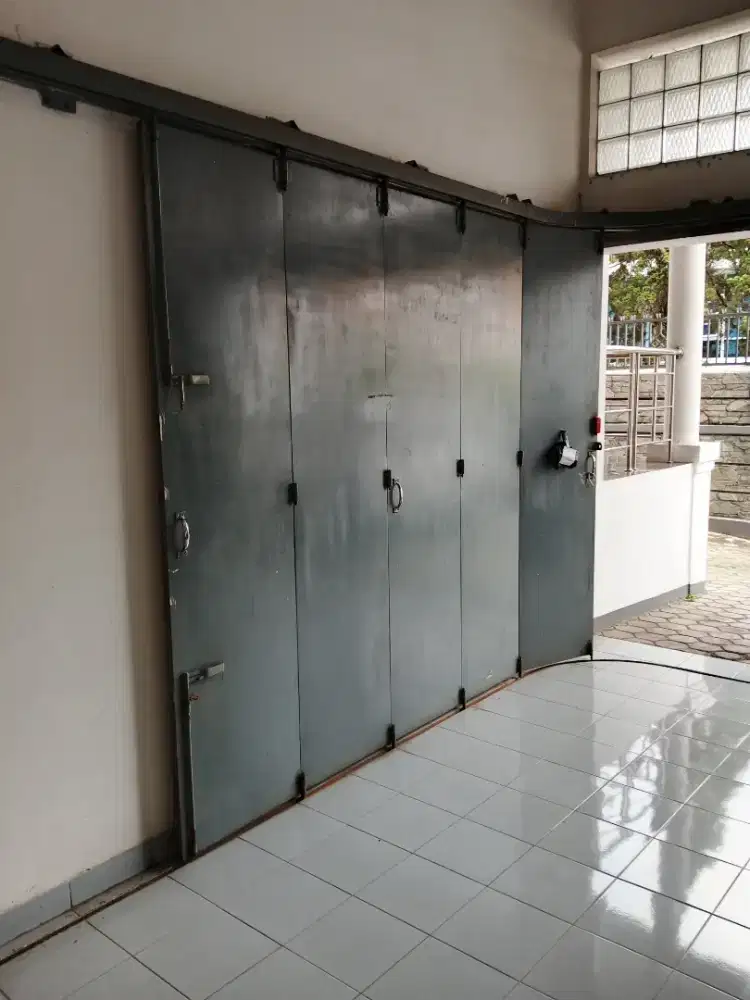 Spesialis pintu besi bandung, rolling door folding gate henderson