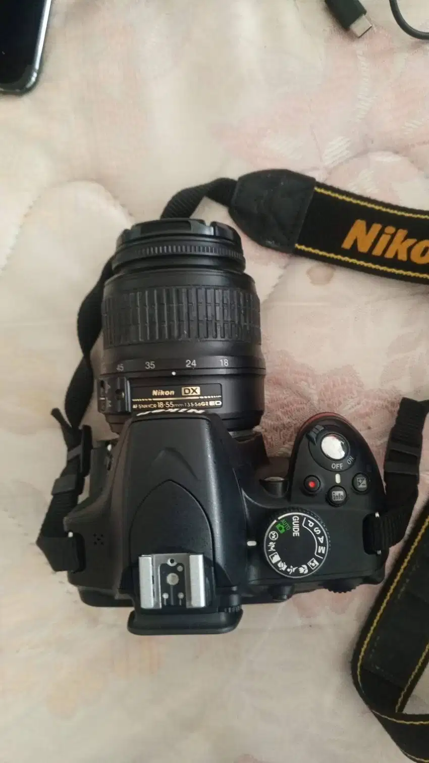 Urgent Sale! Kamera Nikon DSLR (D3200) Bekas Mulus, Siap Pakai!