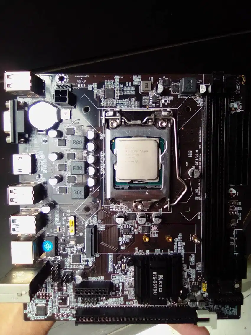Kyo-Kaizen B75 + i7-3770 Lancar Jaya, COD Malang Araya Only