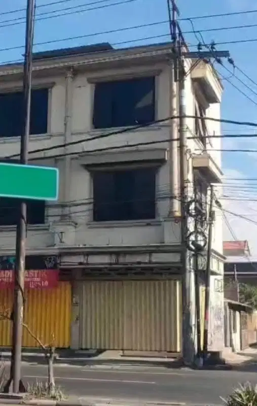 Ruko Raya Kenjeran, Pinggir Jalan Raya, Padat Penduduk (code : DND)