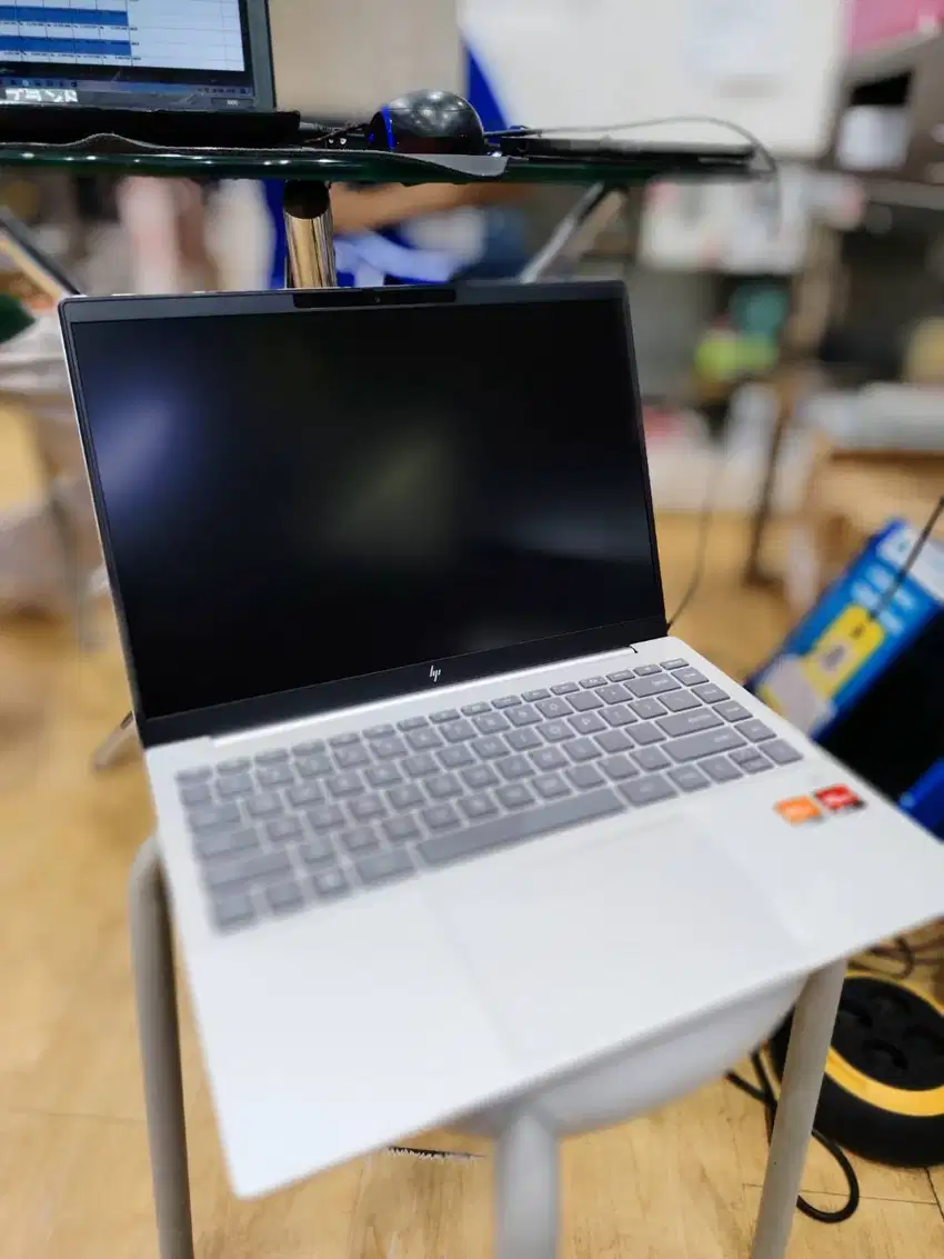 Laptop HP Pavilion Plus EY0016AU Ryzen 5-7540U 16GB Ram 512GB Ssd 14″