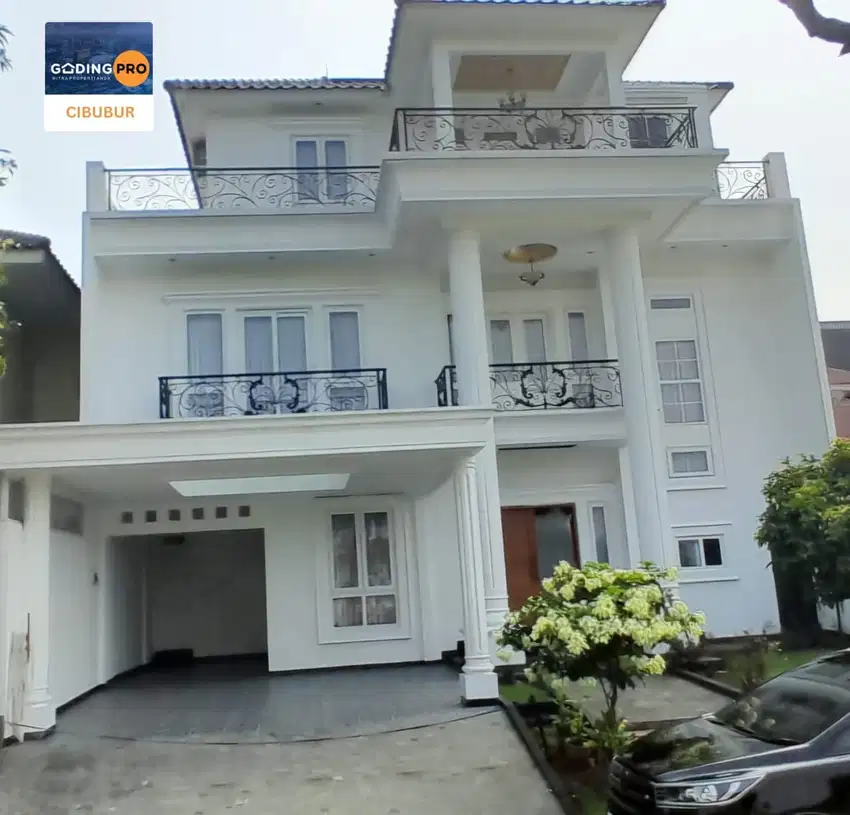 Jual  rumah cantik  rapi di sentul dilengkapi dengan kolam renang