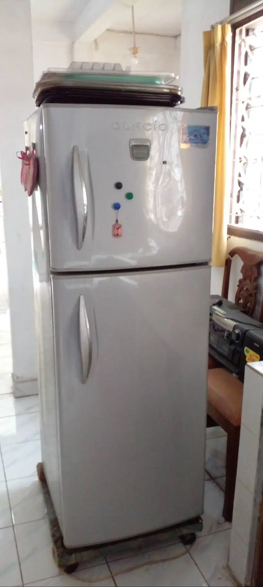 Kulkas Toshiba Glacio, dua pintu