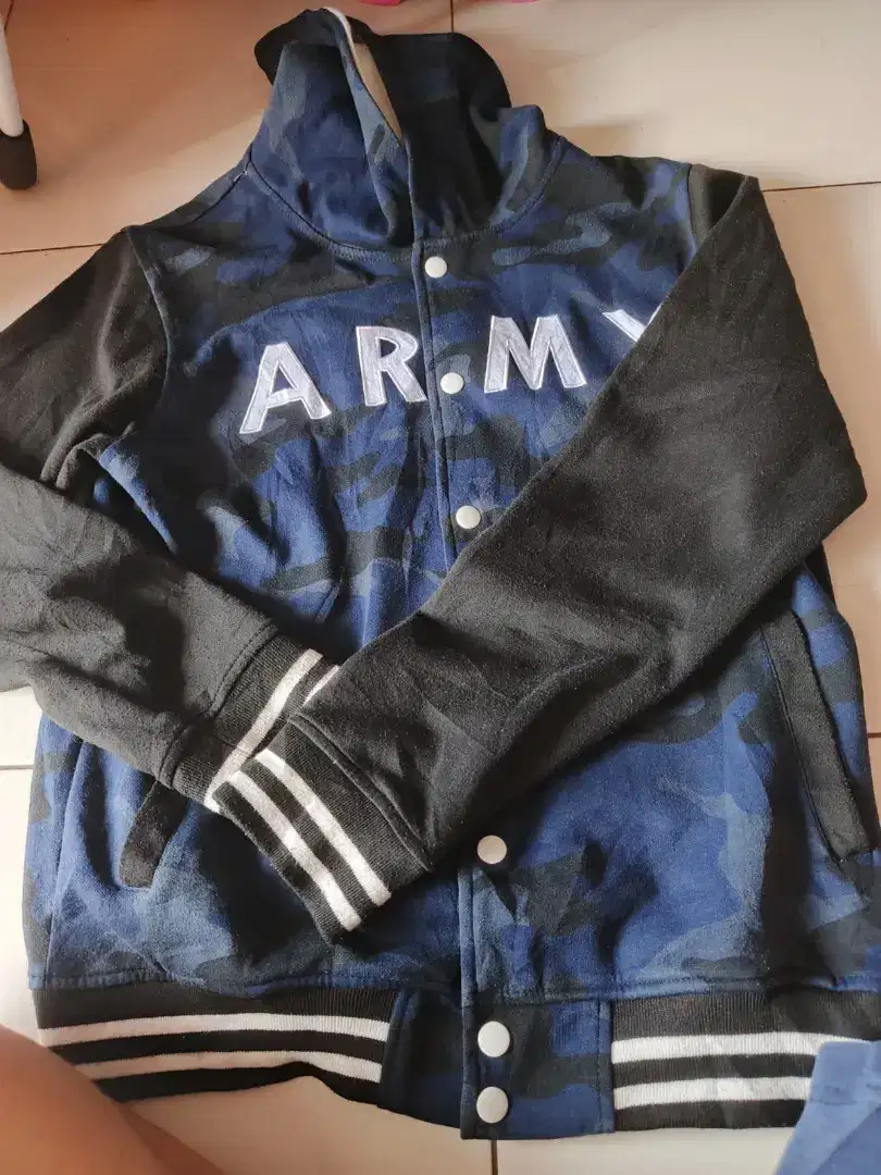Jaket varsity hoodie camo