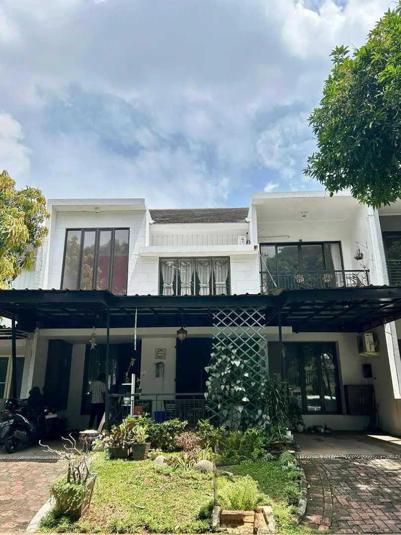 Rumah 2 lantai di jual cepat view taman di citra gran cibubur