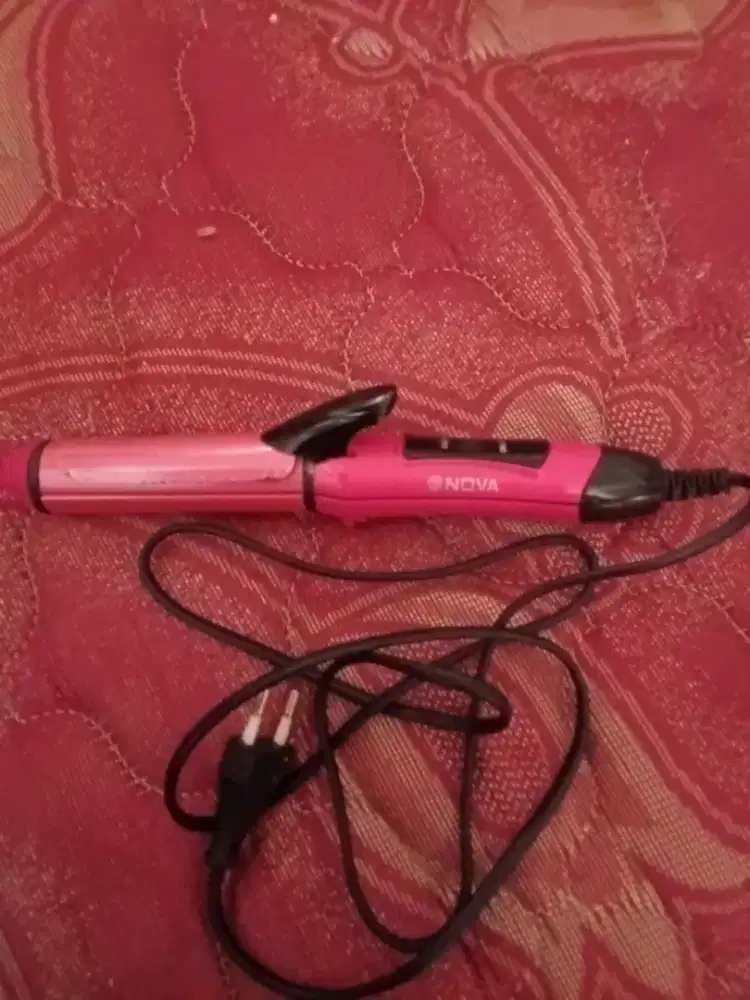 Catokan rambut merek nova