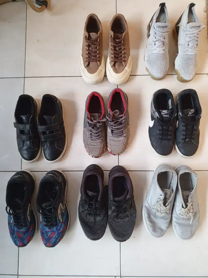 sepatu Running, Casual, Nike Specs HushPuppies dll,