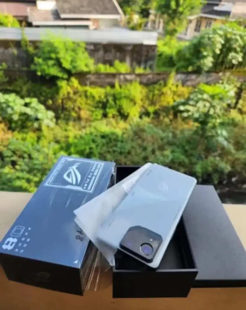 Asus ROG 8 12/256 GB Kondisi Seperti Baru Garansi Panjang