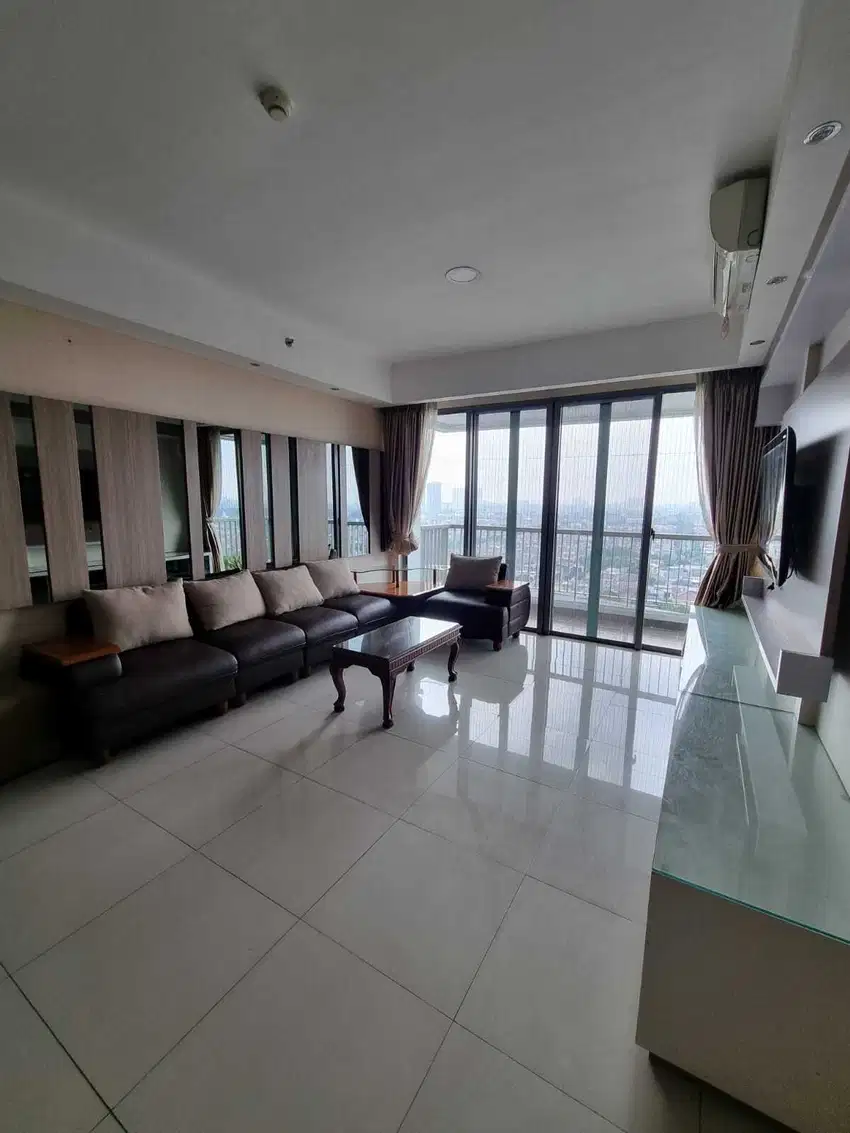 Dijua / Disewakan Unit Apartemen St Moritz Tower Royal Type 3+1 BR