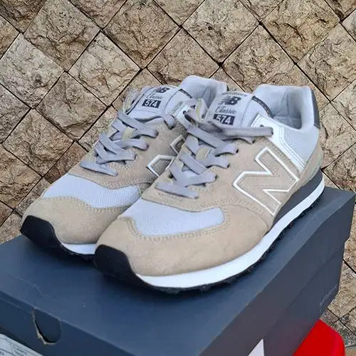 Sepatu New Balance 574 Summer Fog 44 EUR / 9.5 UK / 28 CM (Second)