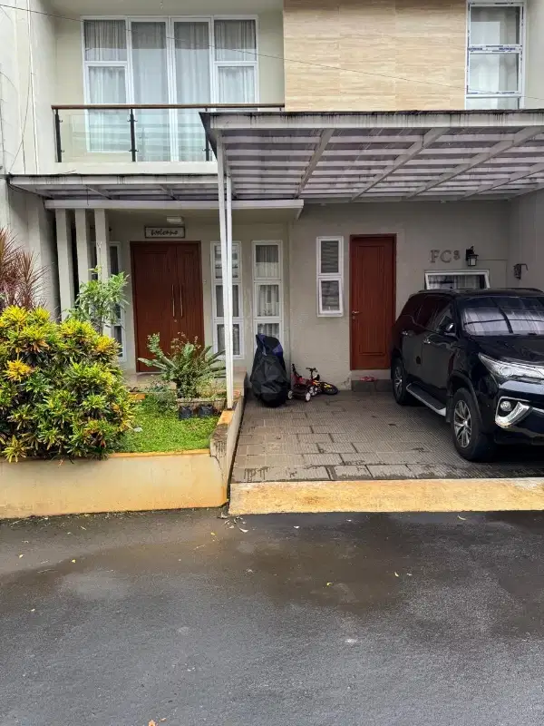 Rumah 2 Lantai Dalam Komplek, One Gate Sistem 24 Jam