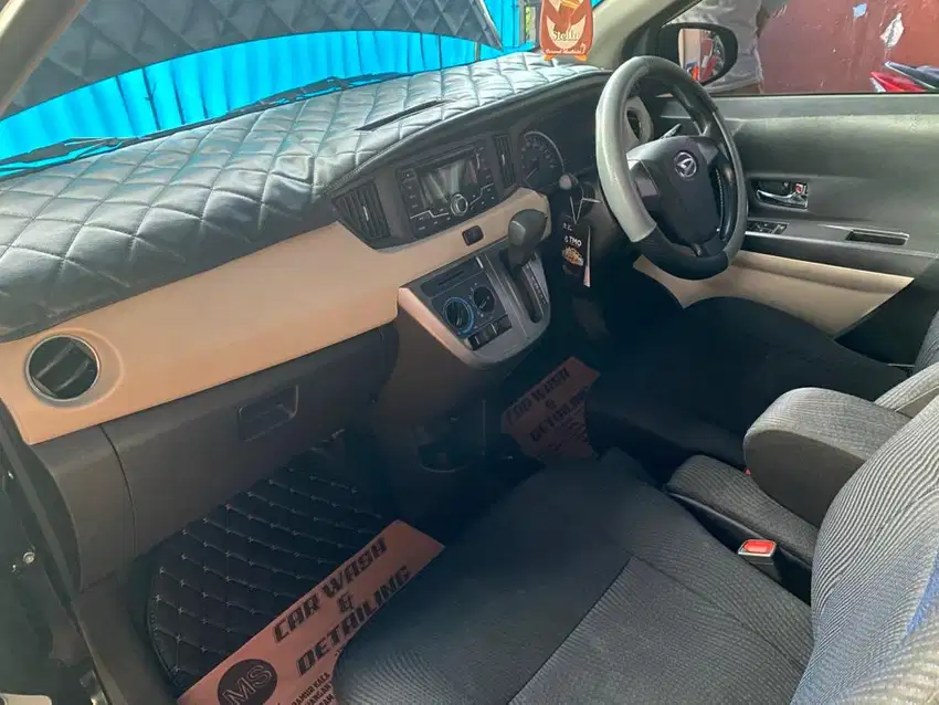 Sigra R Deluxe istimewa