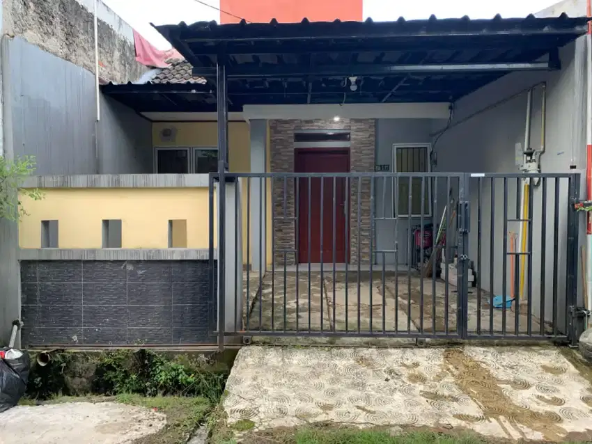 Rumah rapih siap Huni, tidak banjir, lokasi dasana indah