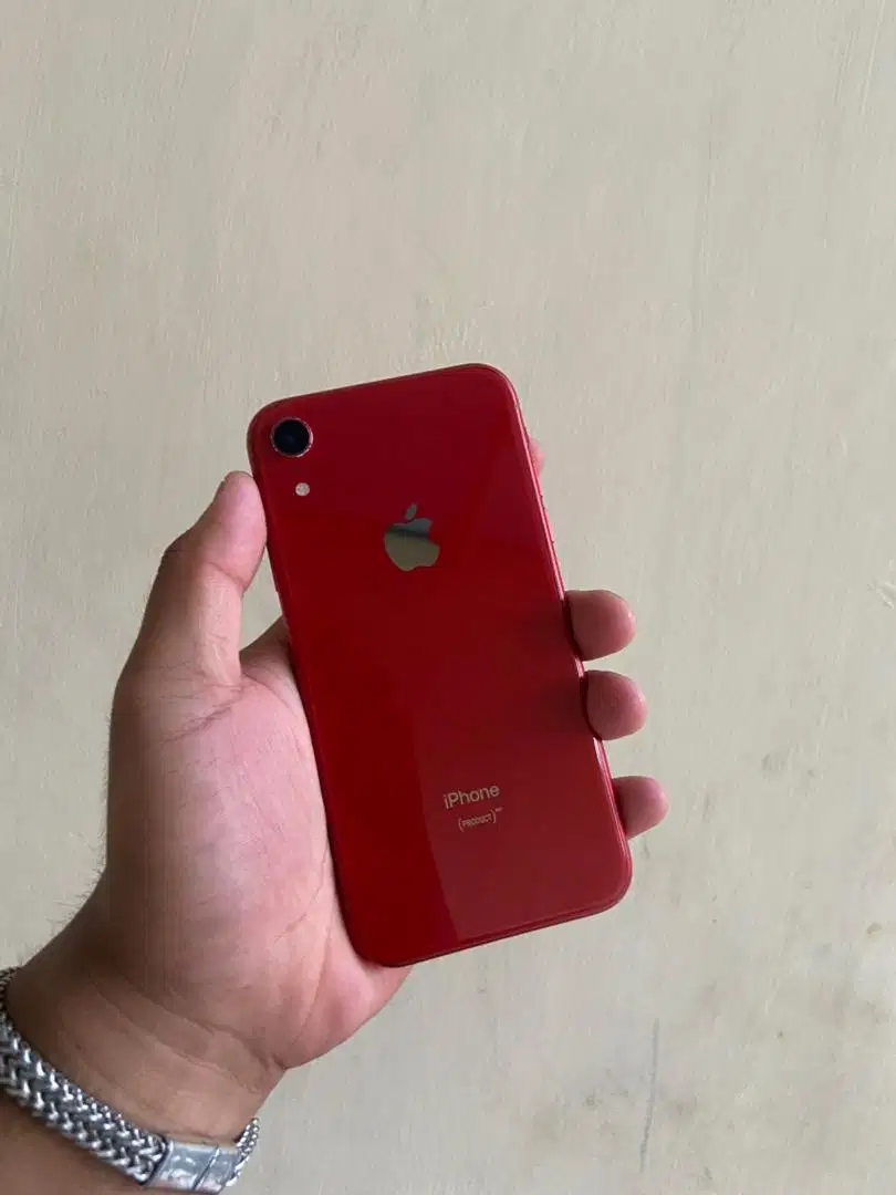 iPhone xr 64gb inter red