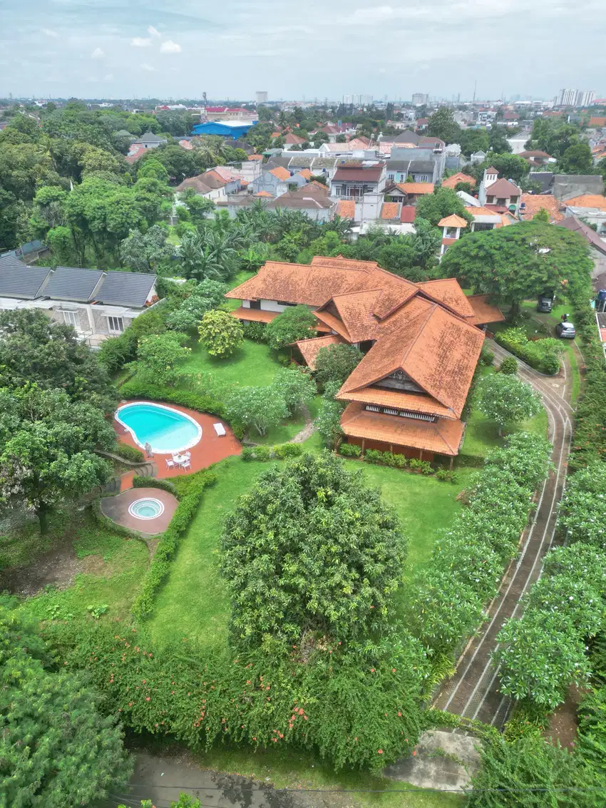 TANAH LUAS, COCOK UNTUK HUNIAN ATAU DIBANGUN CLUSTER