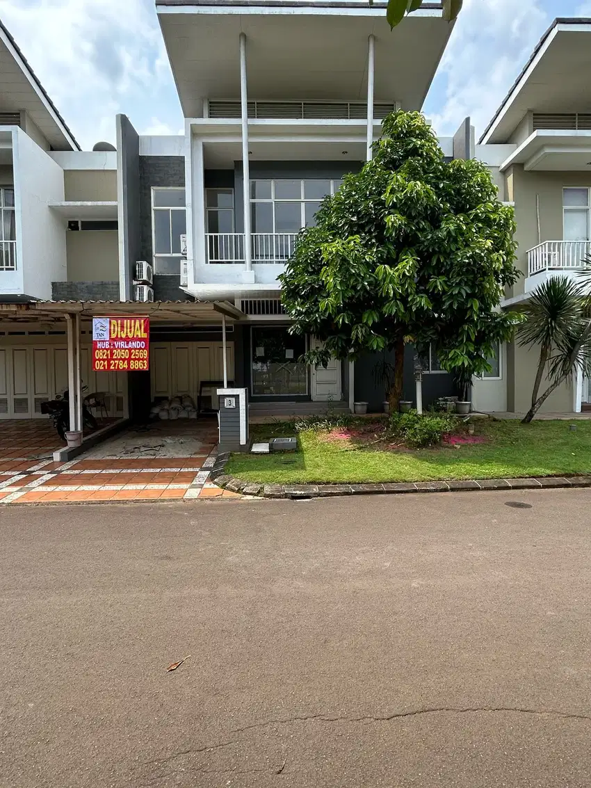 Rumah 4 kamar sudah renovasi Cluster Grisea The Springs