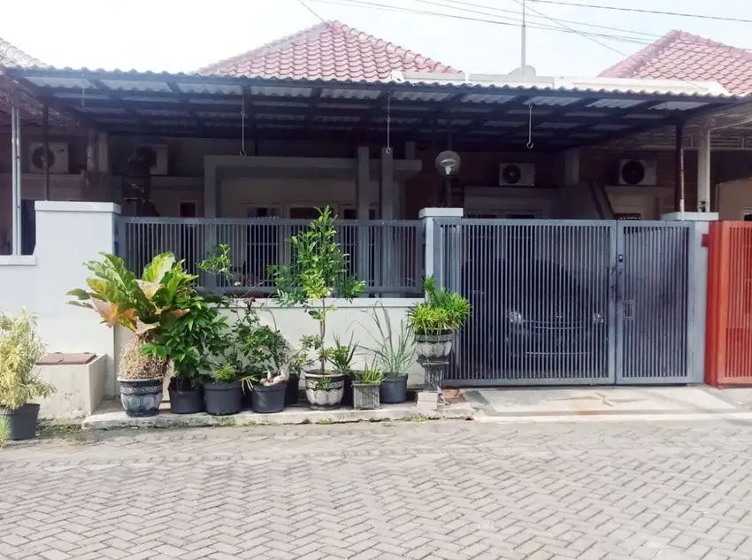 Rumah di Nirwana Regency