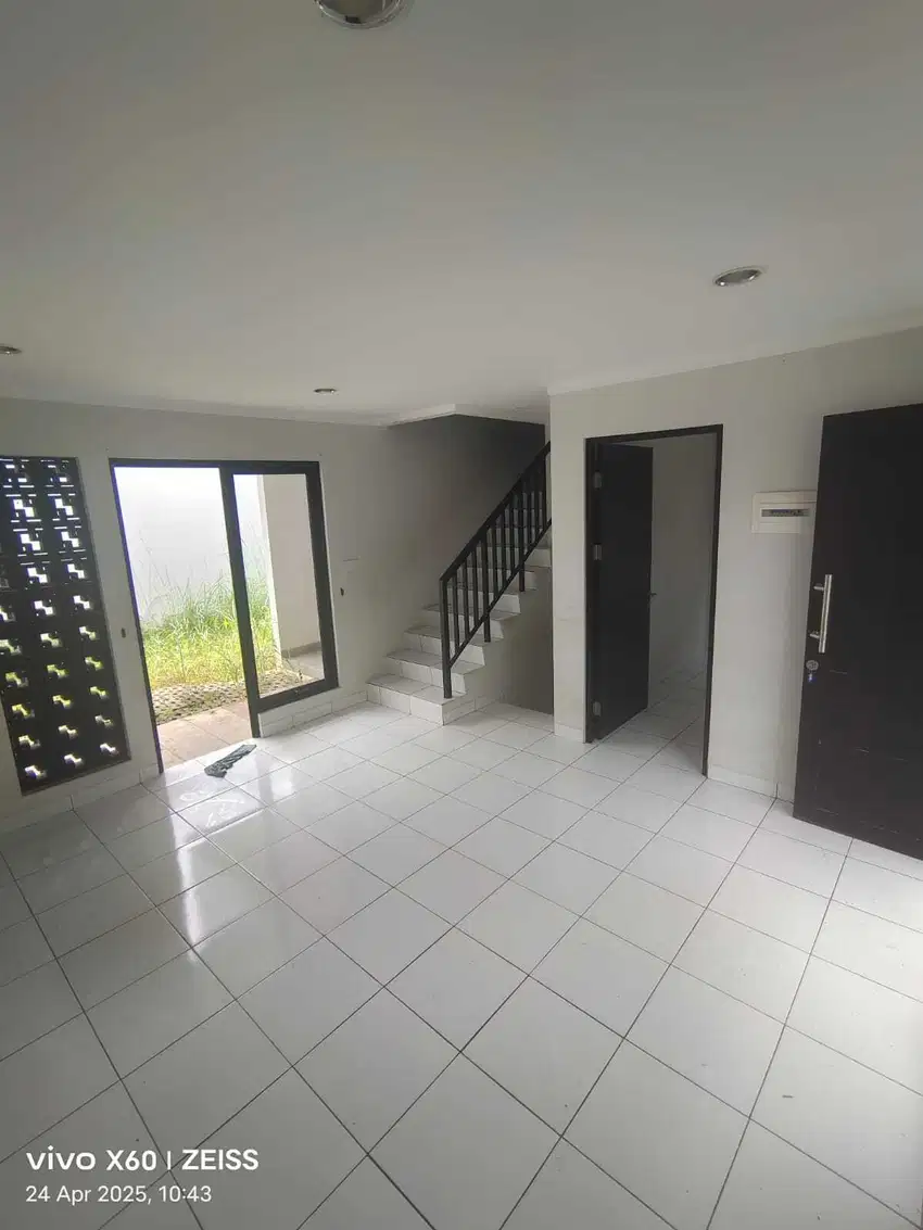 Disewakan Rumah Di Cluster Dayana Sumarecon Gede Bage