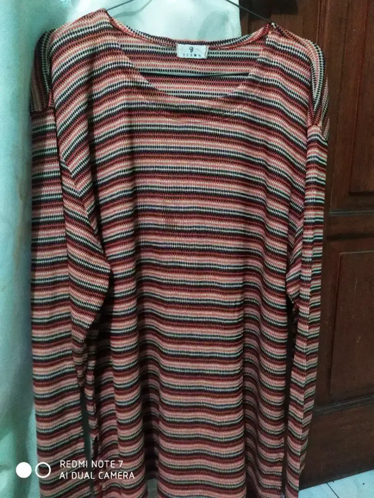 Bju tangan panjang wanita, motik salur2