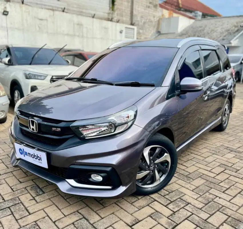 Pajak Panjang - Honda Mobilio RS Bensin MT 2017 Abu-abu