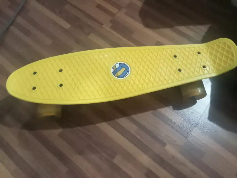 Skateboard masih bagus kondisi 90 persen