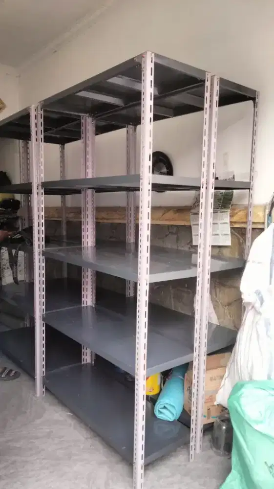 RAK PERTOKOAN GUDANG