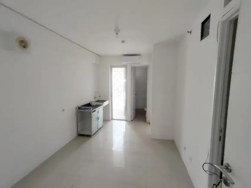 Dijual unit 2 BR un furnished Atas Mall