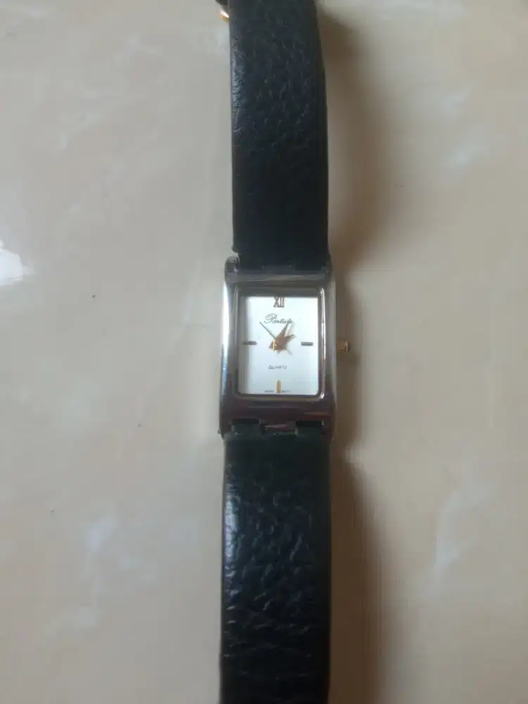Jam tangan wanita