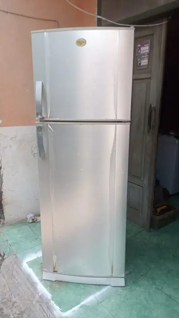 Kulkas JUMBO 2 pintu
