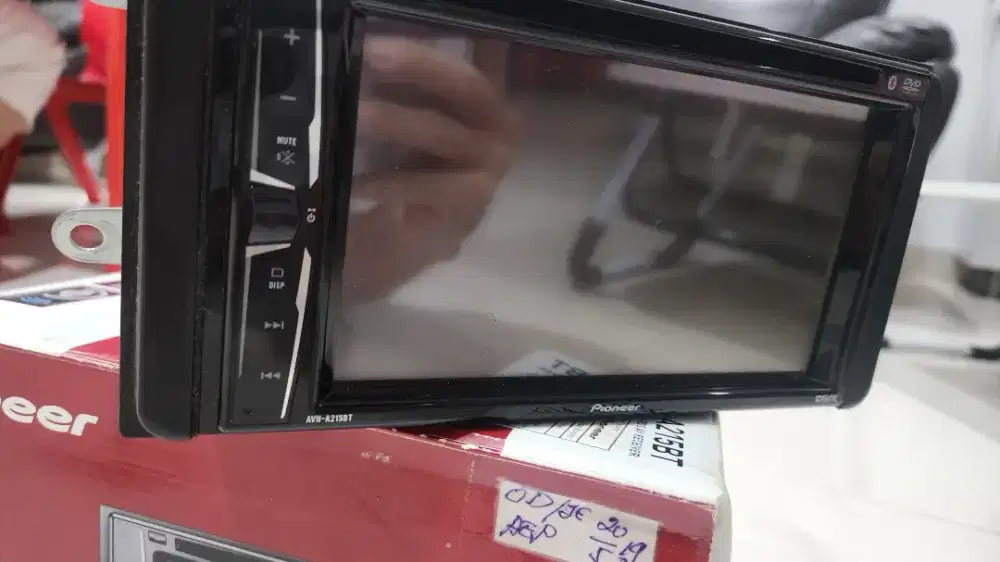 Head unit pioneer AVH A215BT muluss normal