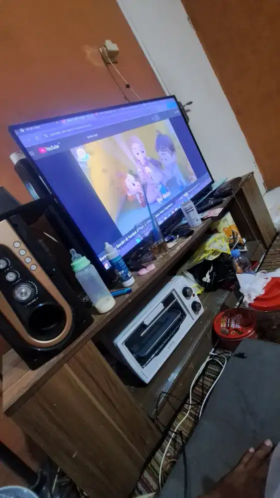 TV LED biasa bukan smart TV 40 inch