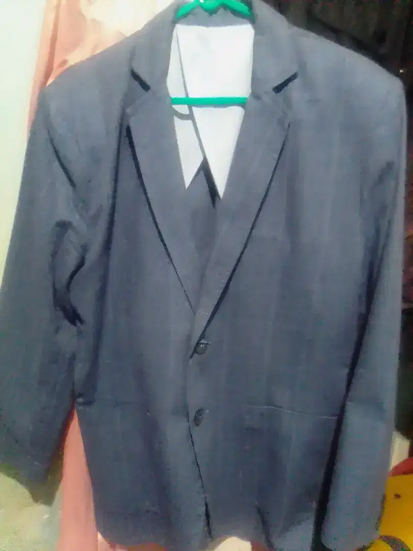 Blazer pria merk Edition