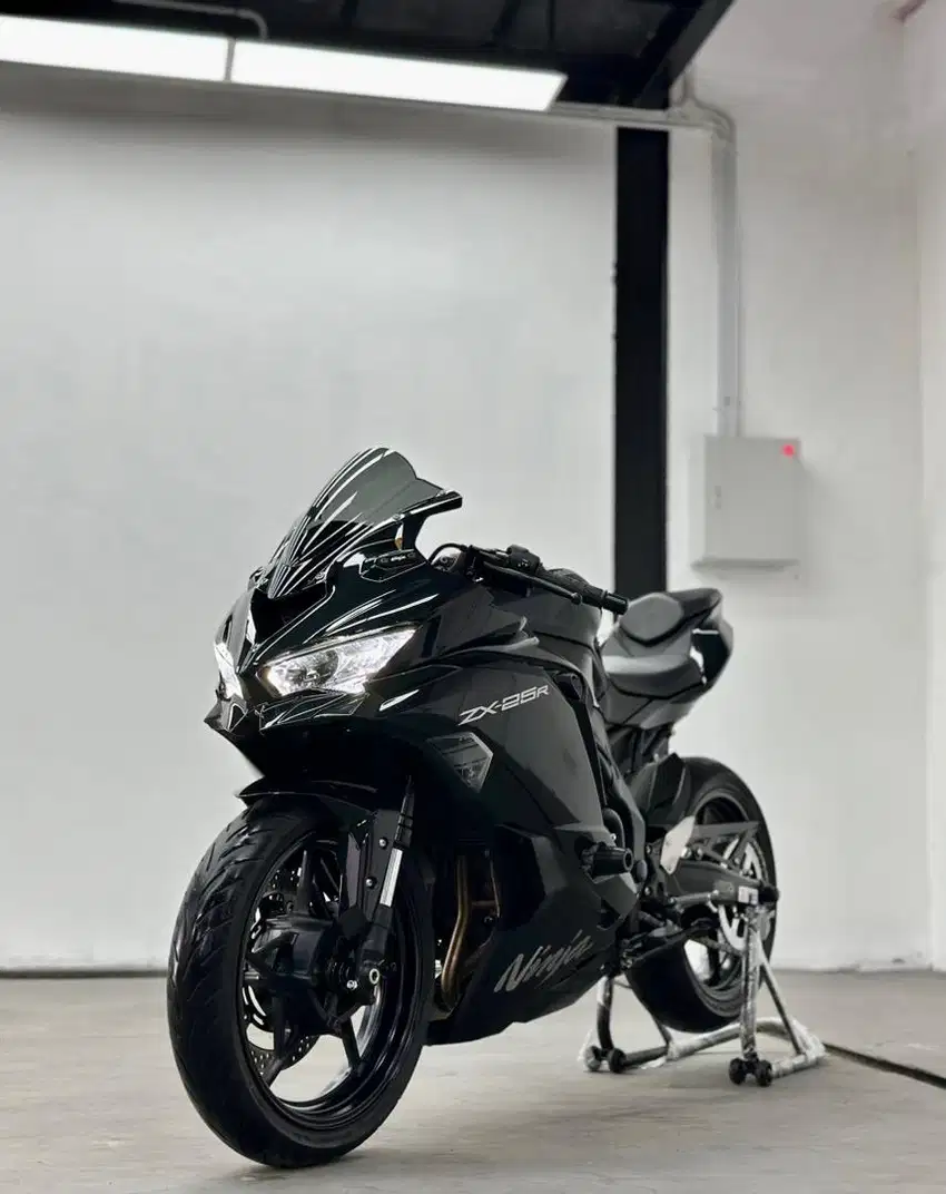 Kawasaki ZX25R 2024