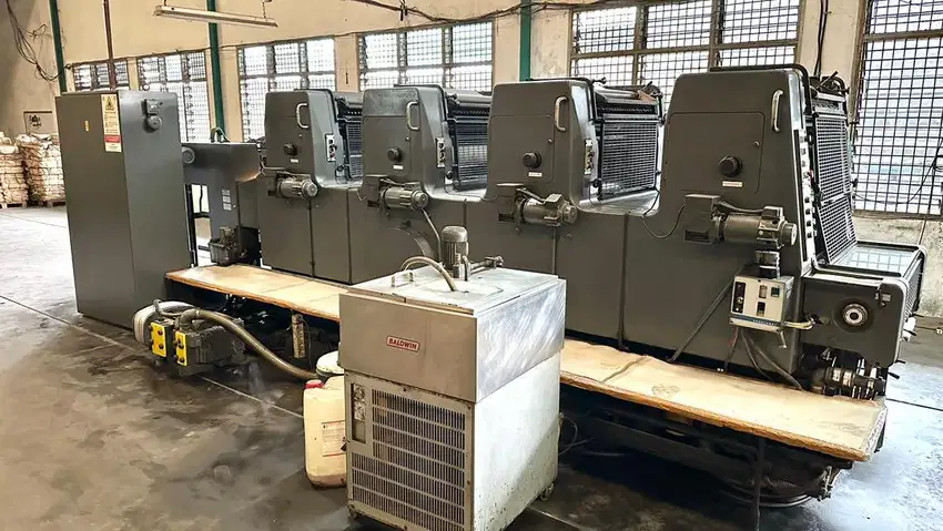 MESIN CETAK OFFSET FULL COLOR MOVS 4 warna tahun 1986